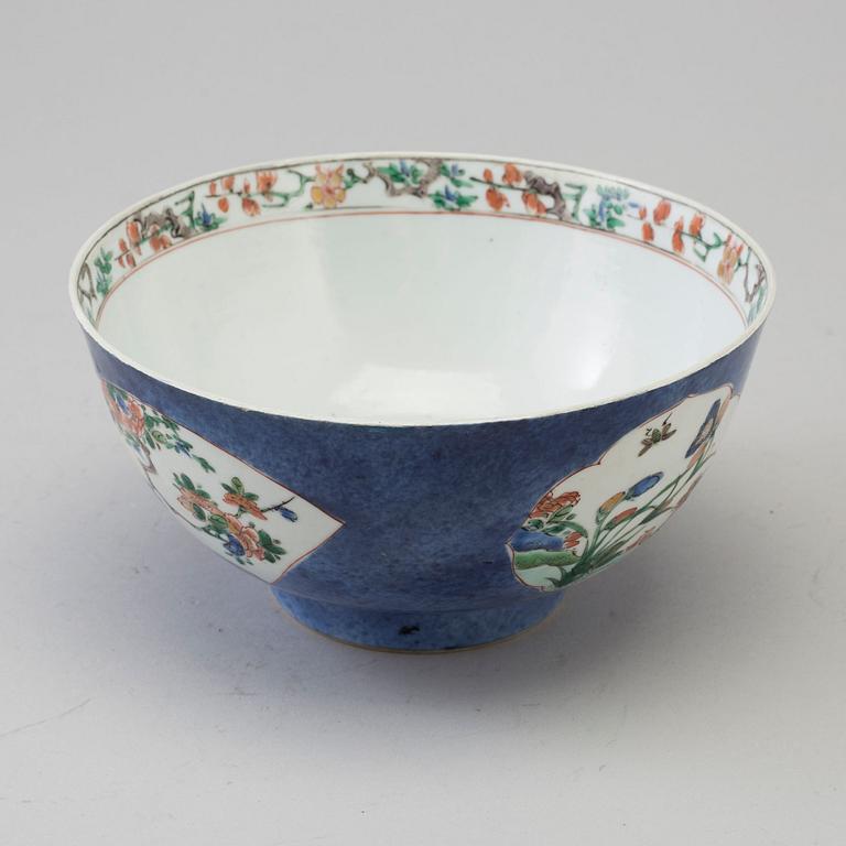 SKÅL, porslin. Kina, Qingdynastin, Kangxi (1664-1722).