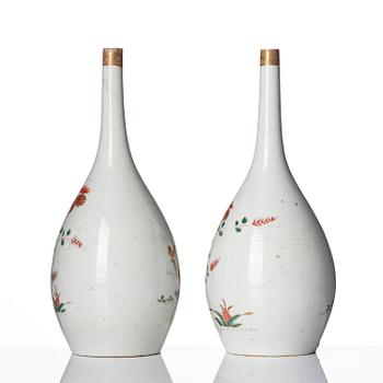 A pair of Japanese vases, Genroku, circa 1700.