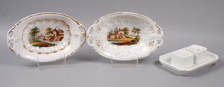 FAT 2 ST samt BLÄCKSTÄLL, porslin, bl.a Kunglig Dansk. 1800-tal.