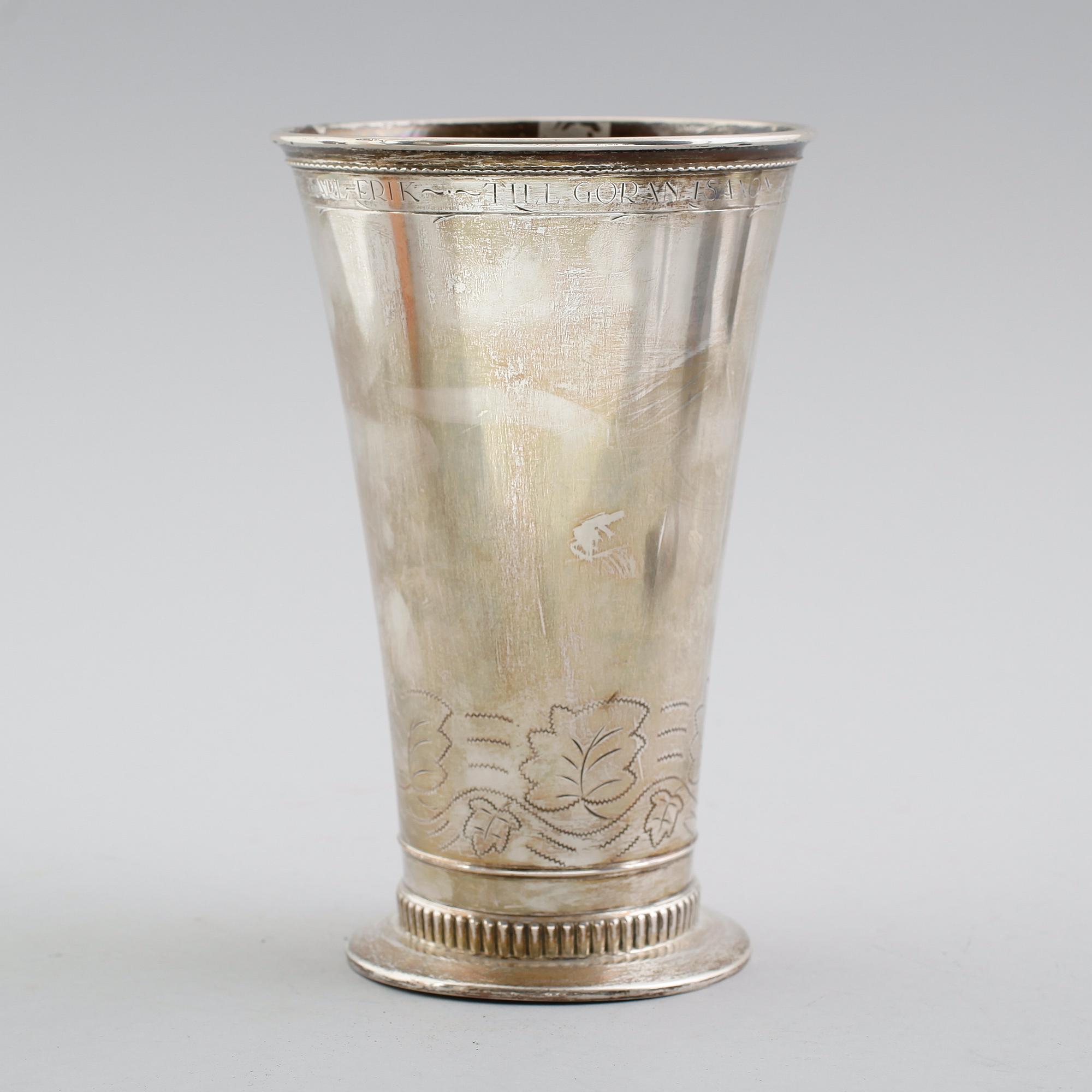 BÄGARE, silver, CG Hallberg, Stockholm 1937. Vikt ca 344 gram.