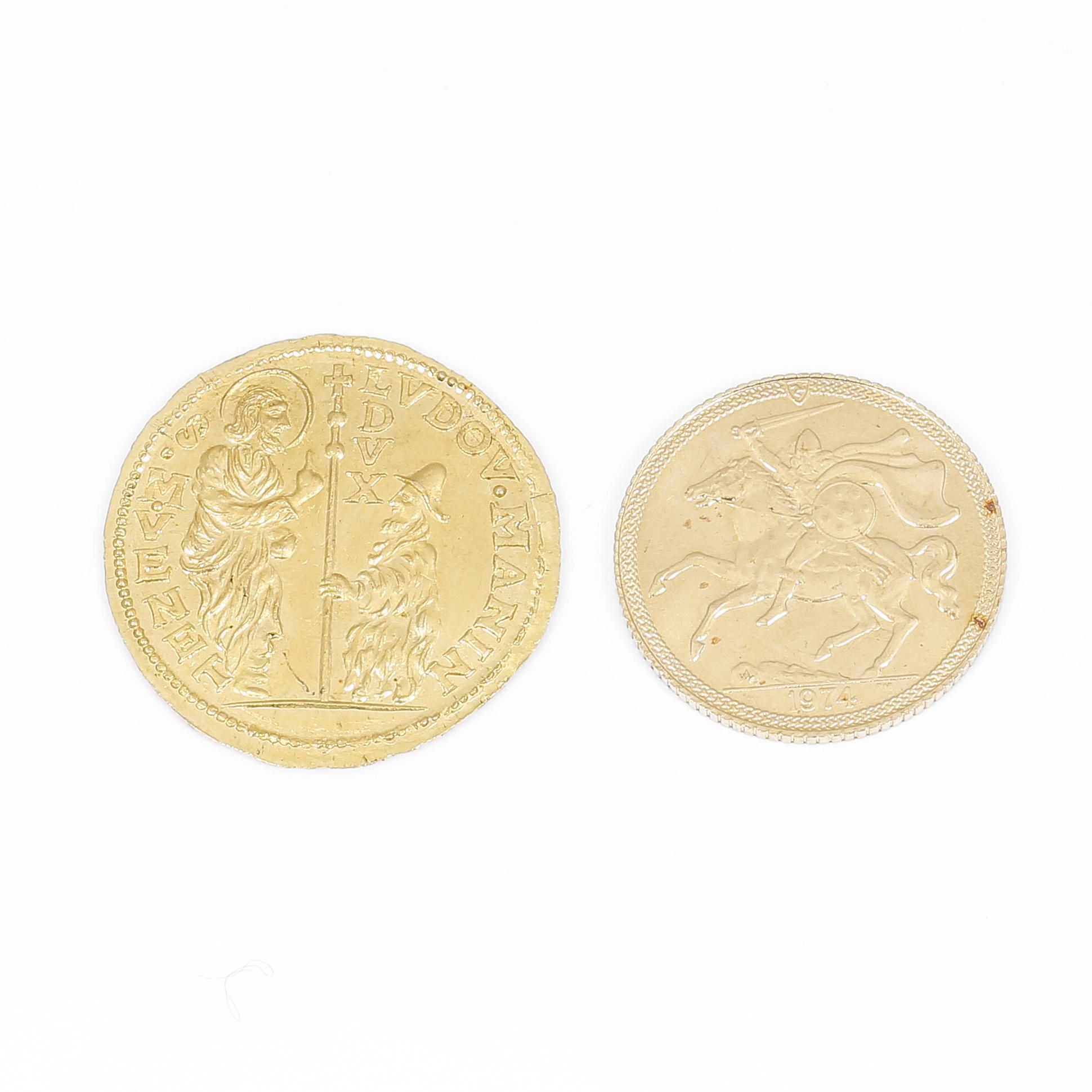 GULDMYNT 2 st. Elisabeth II, 1974, England och Venedig 1789-1798. Troligen ca 20 karat. Vikt ca 7,6 gram.