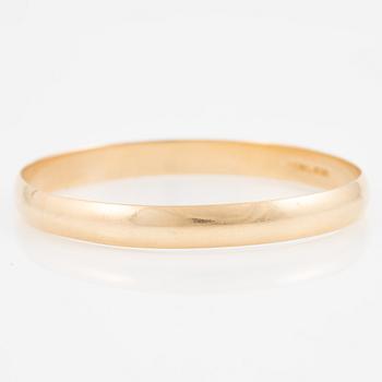 Bangle 18K gold.