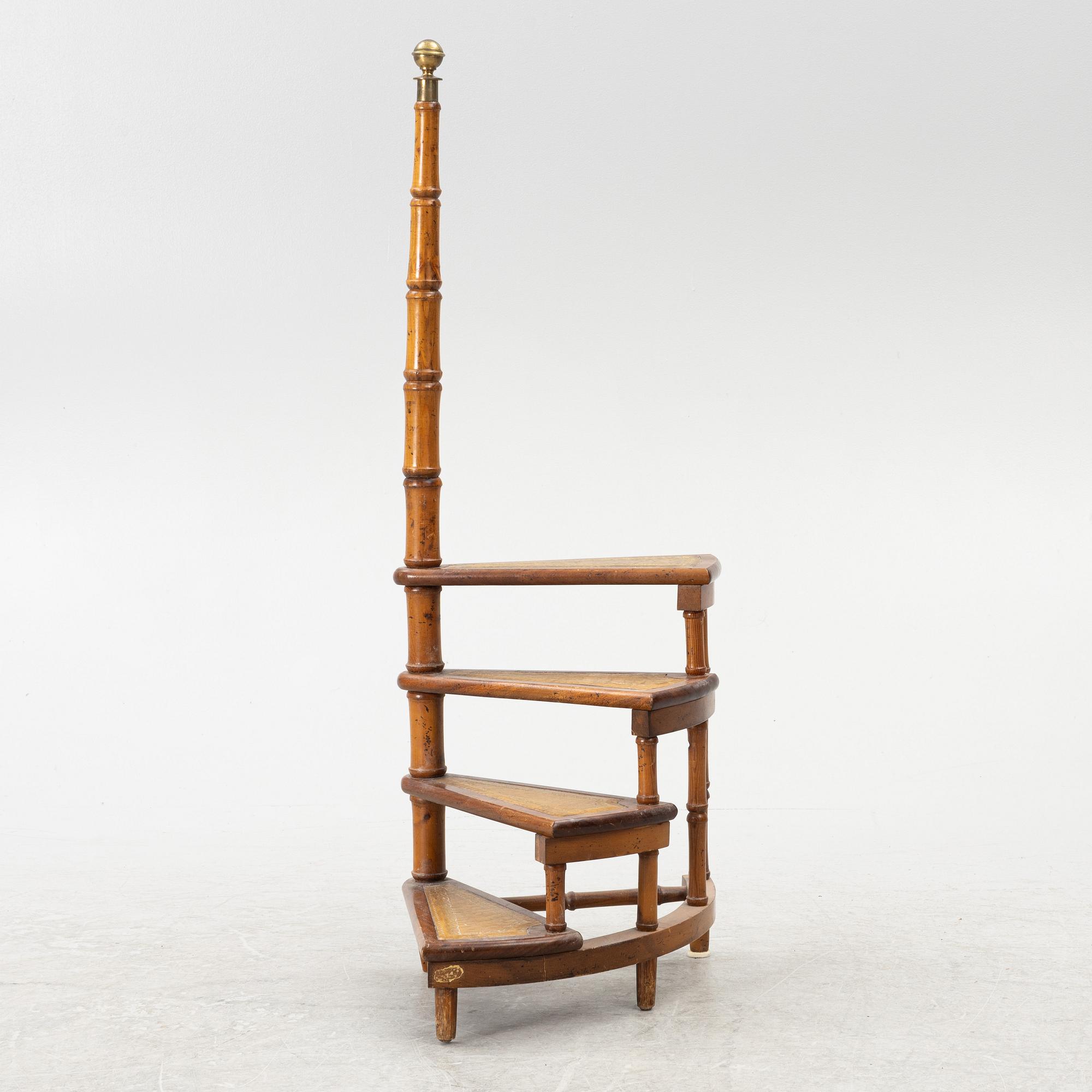 Library ladder, English style, second half of the 20th century.