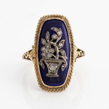 Ring, guld, med blå emalj och blomurna med rosenslipade diamanter.