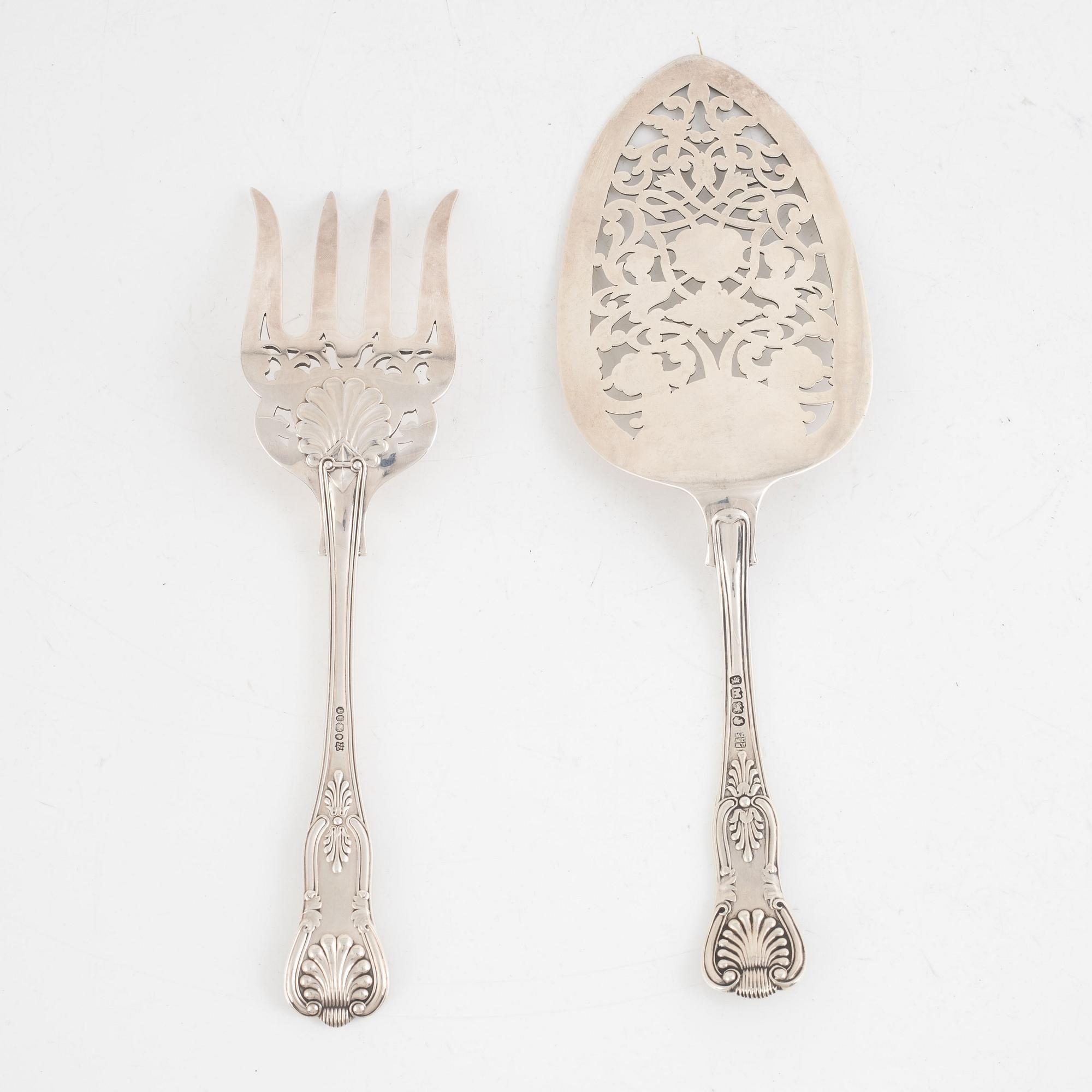 Fiskserveringsbestick, 2 st, silver, England 1846-62.