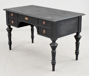 SKRIVBORD, nyrenässans, 1800-talets slut.