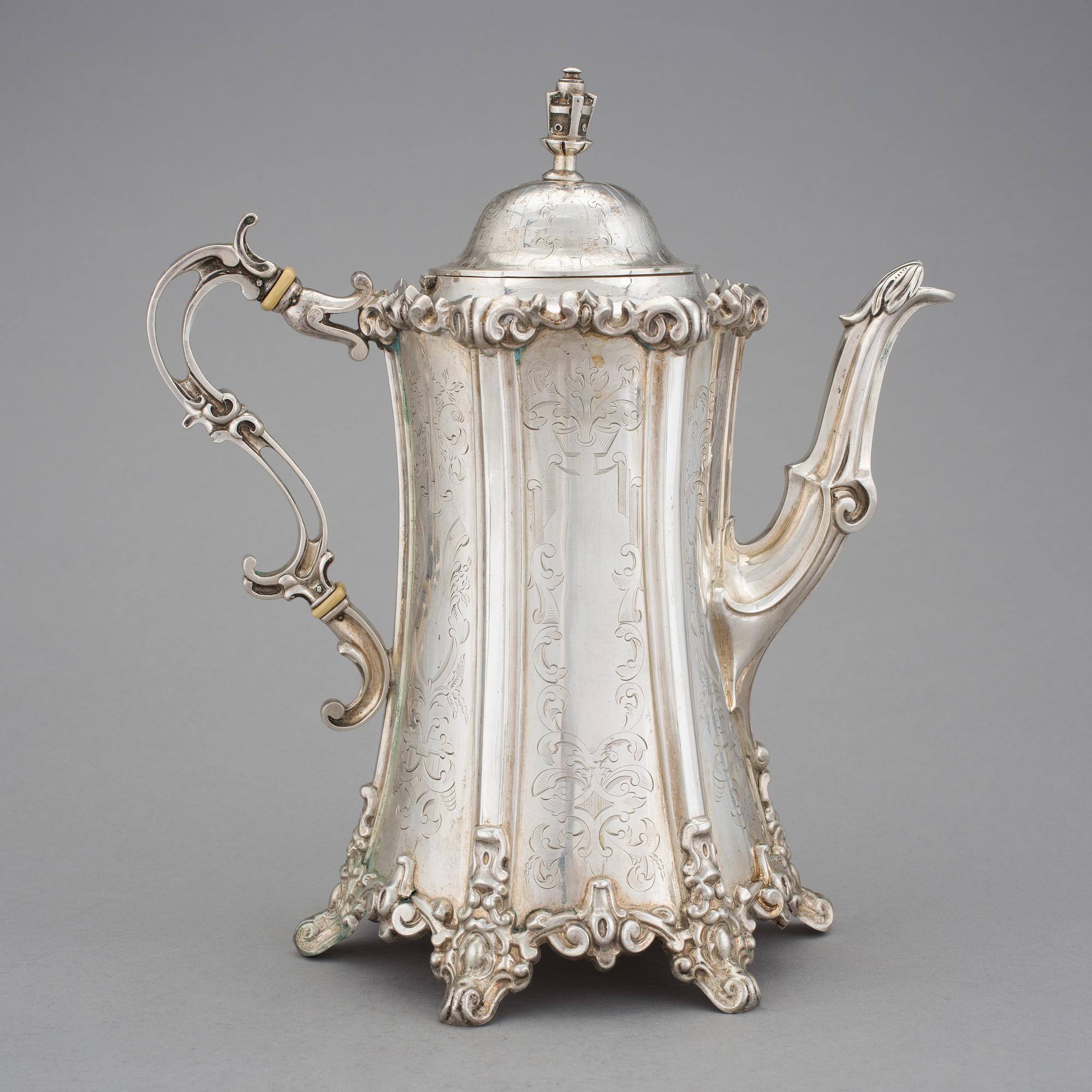 KAFFEKANNA, silver, nyrokoko, Per Adolf Ljunglöf, Stockholm 1851. Vikt ca 1036g.
