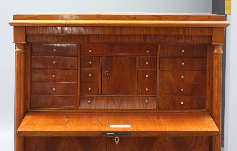 CHIFFONJÉ, Karl-Johan 1800-talets första hälft.