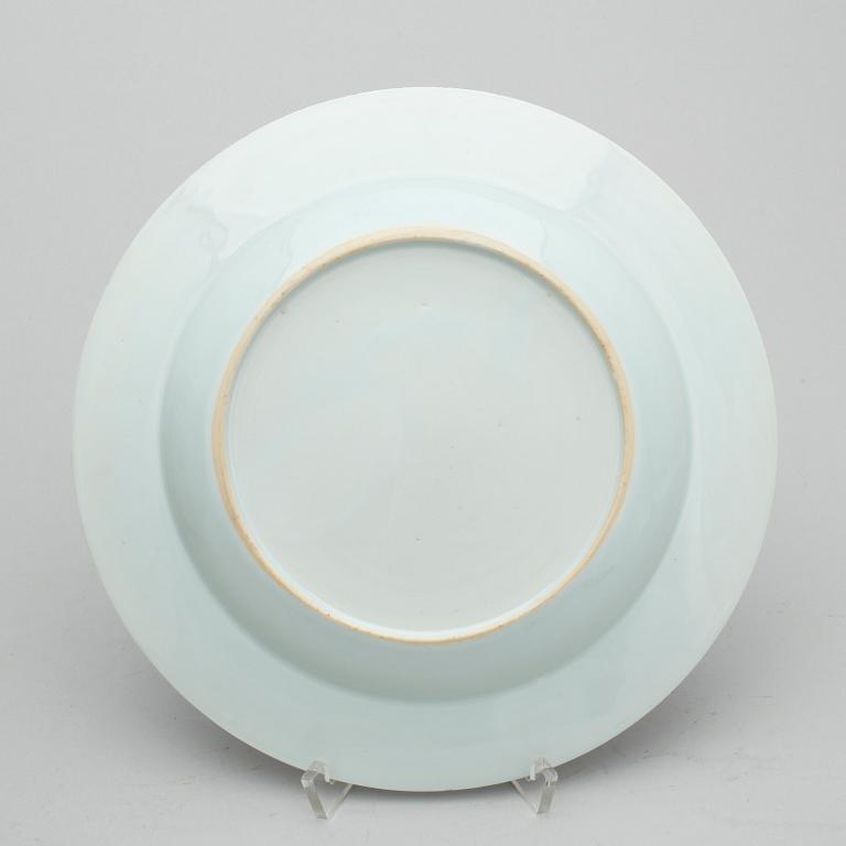 TALLRIKAR, 16 st, porslin Kina, 1700-tal.