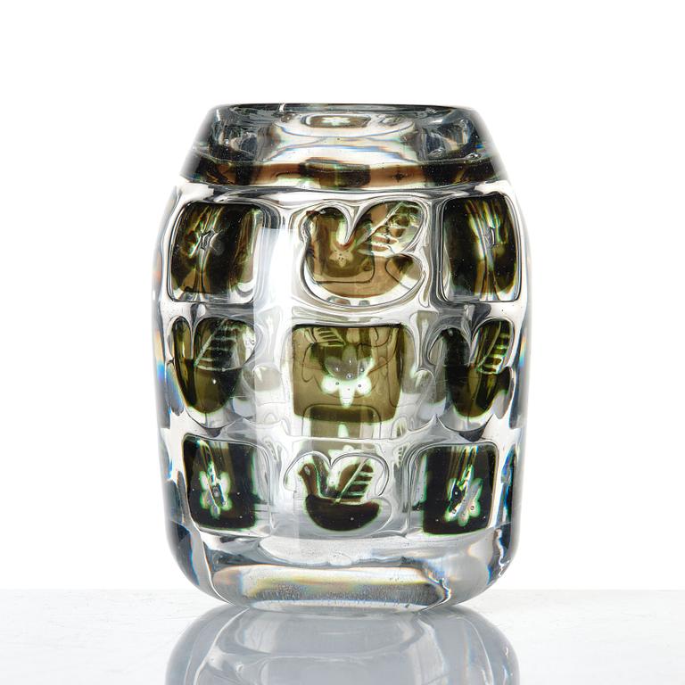 Edvin Öhrström, an 'ariel' glass vase, Orrefors, Sweden 1937, no 36.