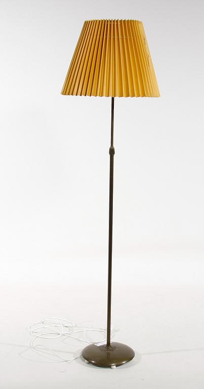 GOLVARMATUR, mässing, empirestil, 1900-talets mitt.