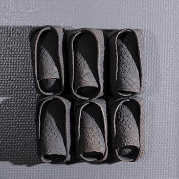 SAANA MURTTI
Epokhé, 2013. 
Posliini, 22x28 cm.