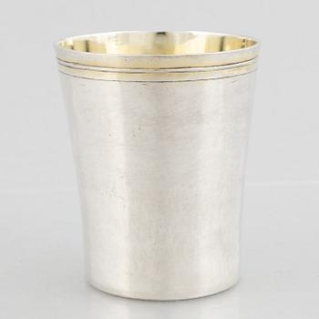 Bägare, delvis förgyllt silver, sannolikt Carl Petter Tellander, Jönköping 1774.