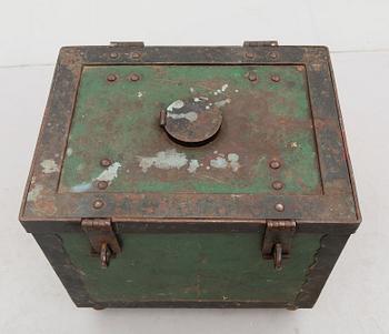 KASSAKISTA, järn, 1800-talets första hälft.
