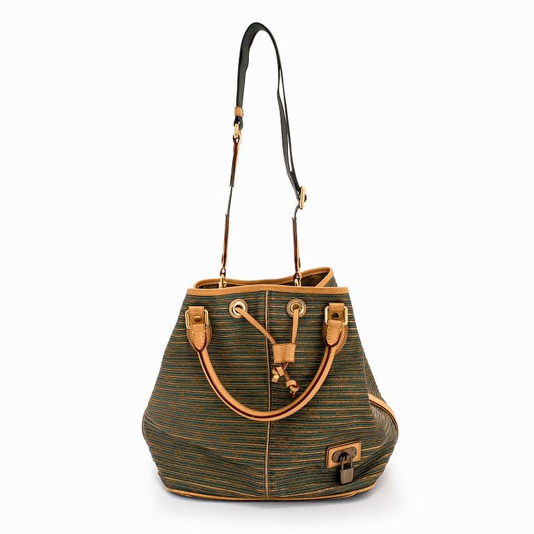 Louis Vuitton, an "Eden Neo" bag.