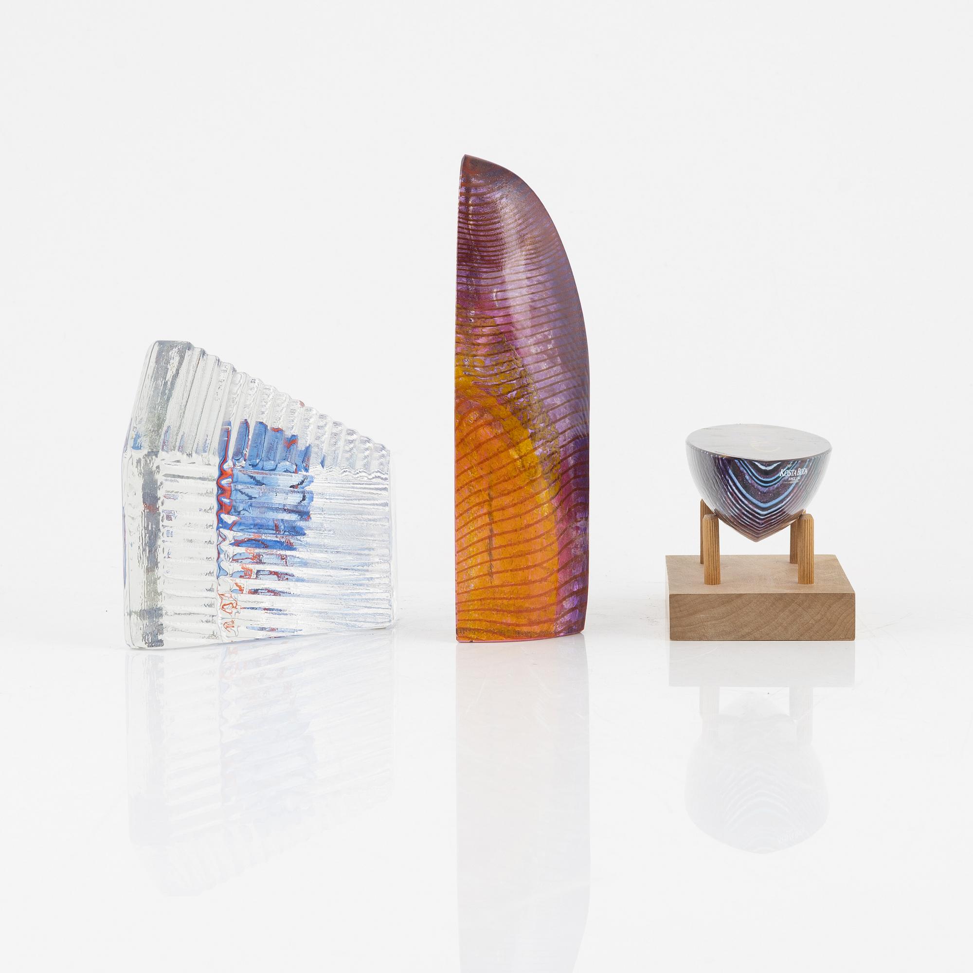 Bertil Vallien, a group of three glass sculptures, Kosta Boda.