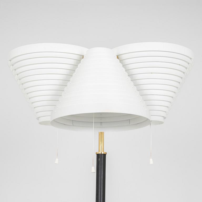 Alvar Aalto, a late 20th century 'A809' floorlamp for Valaisinpaja.