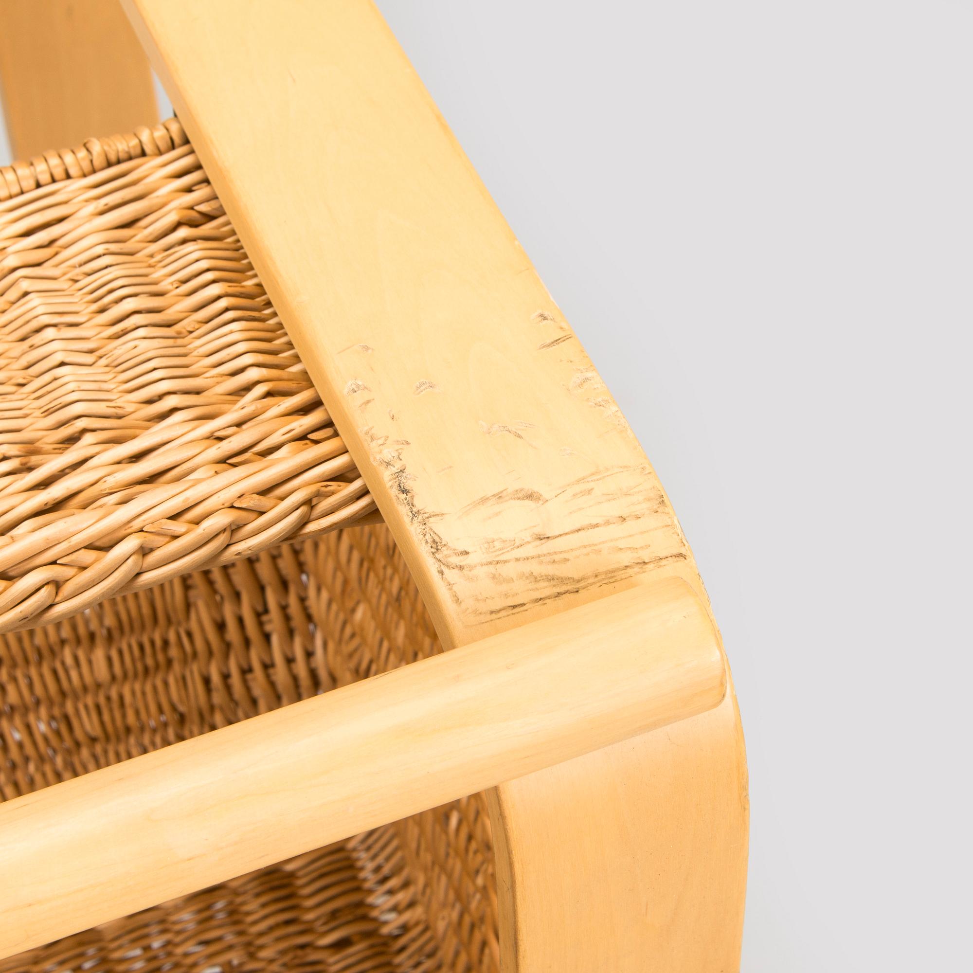 Alvar Aalto, tarjoiluvaunu, malli 900, Artek 1900-luvun lopulta.