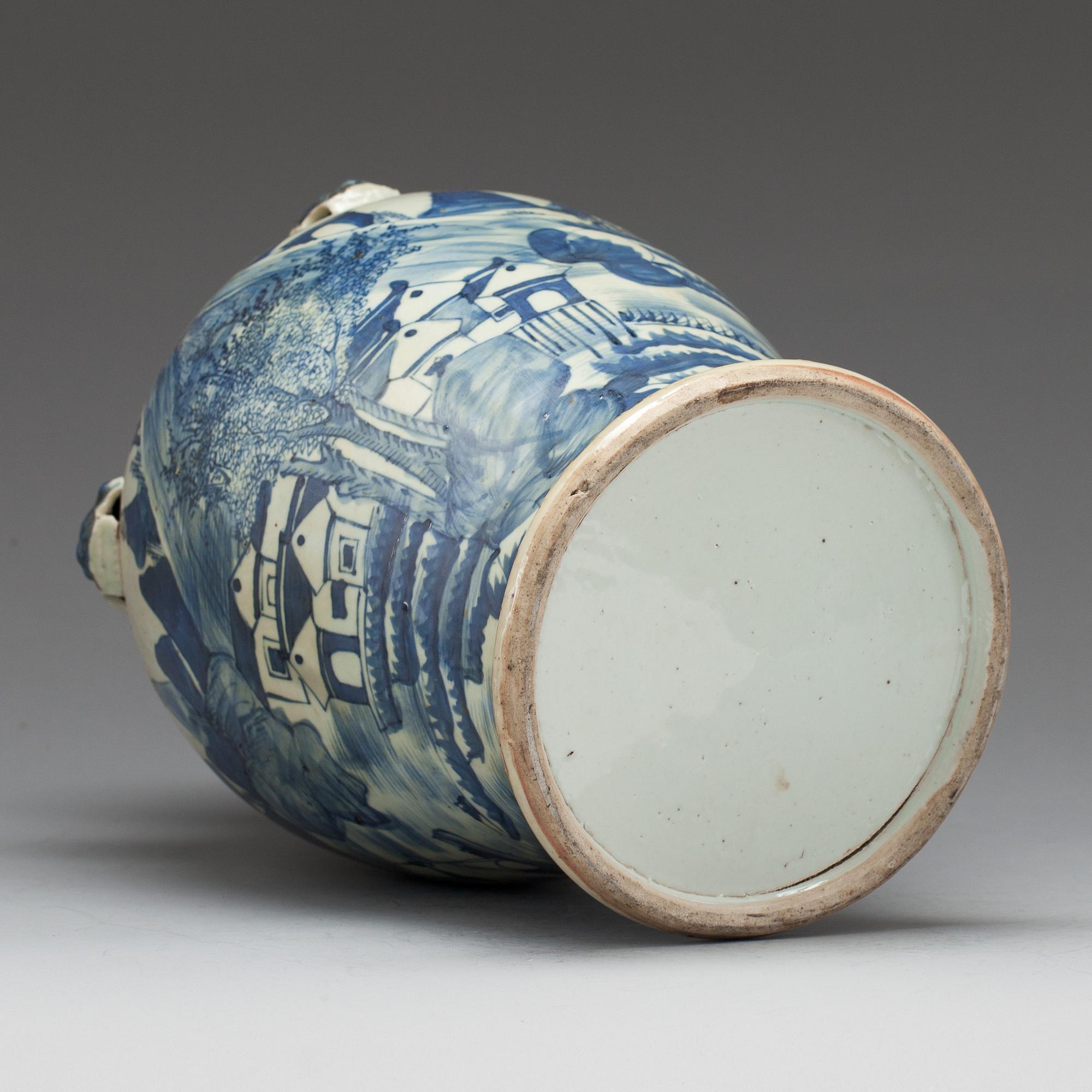 URNA med LOCK, porslin, Kina, 1800-tal.