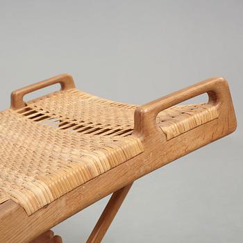Hans J. Wegner, A pair of Hans J Wegner model 512 oak 'Folding Chairs' executed by Johannes Hansen, Denmark 1950's.