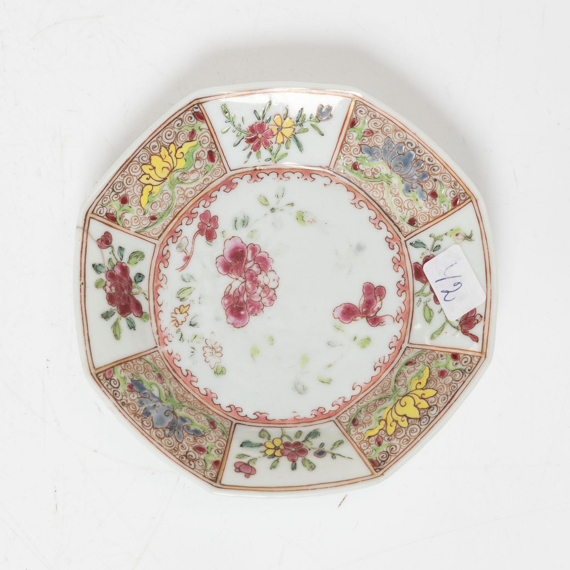 Koppar, åtta stycken, porslin. Qingdynastin, 1700-tal.