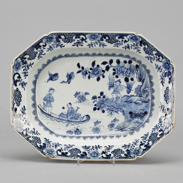 SKÅLFAT, porslin, Kina, Qianlong 1736-1795.