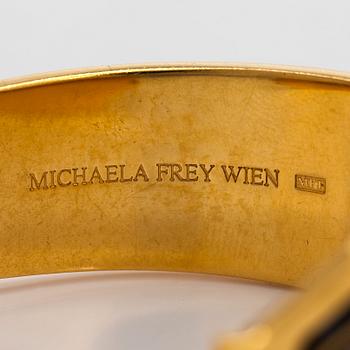 Michaela Frey, armband och halssmycke, förgylld metall, emalj.