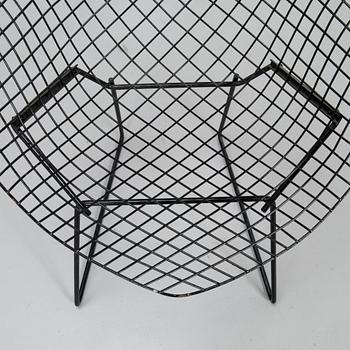 Harry Bertoia, stolar, ett par, "Diamond chair", tidigt 1960-tal.