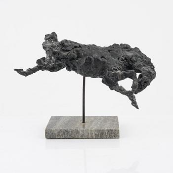 Marylyn Hamilton-Gierow. Skulptur, brons, osignerad, total höjd 28 cm.