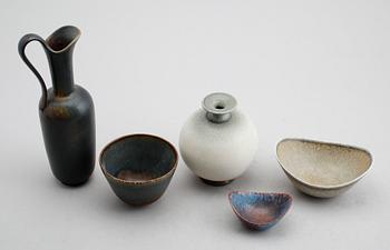 STENGODSFÖREMÅL, 5 delar, Gunnar Nylund och Sven Wejsfelt, Rörstrand.