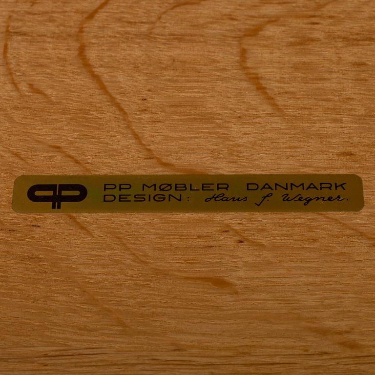 HANS J WEGNER, a table by PP möbler Denmark, from the latter half of the 20th century.