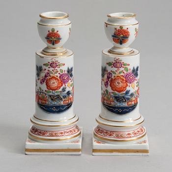 LJUSSTAKAR, ett par, porslin, Meissen, 1800-tal.