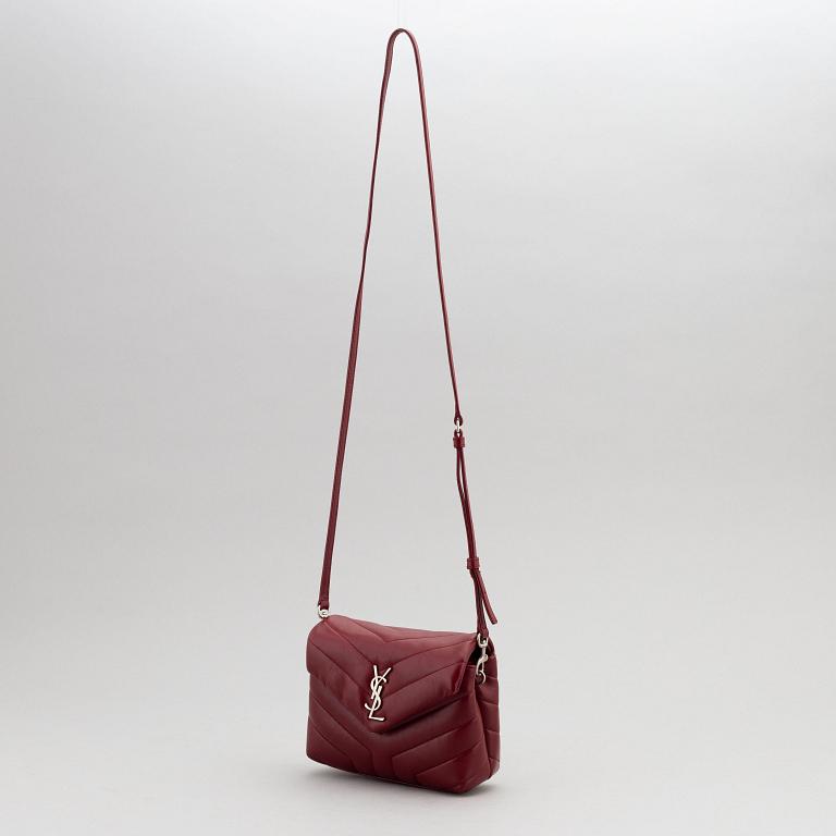 Yves Saint Laurent, väska, "Loulou".