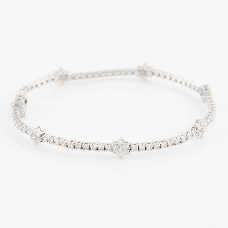 Bracelet, 18K white gold with brilliant-cut diamonds.