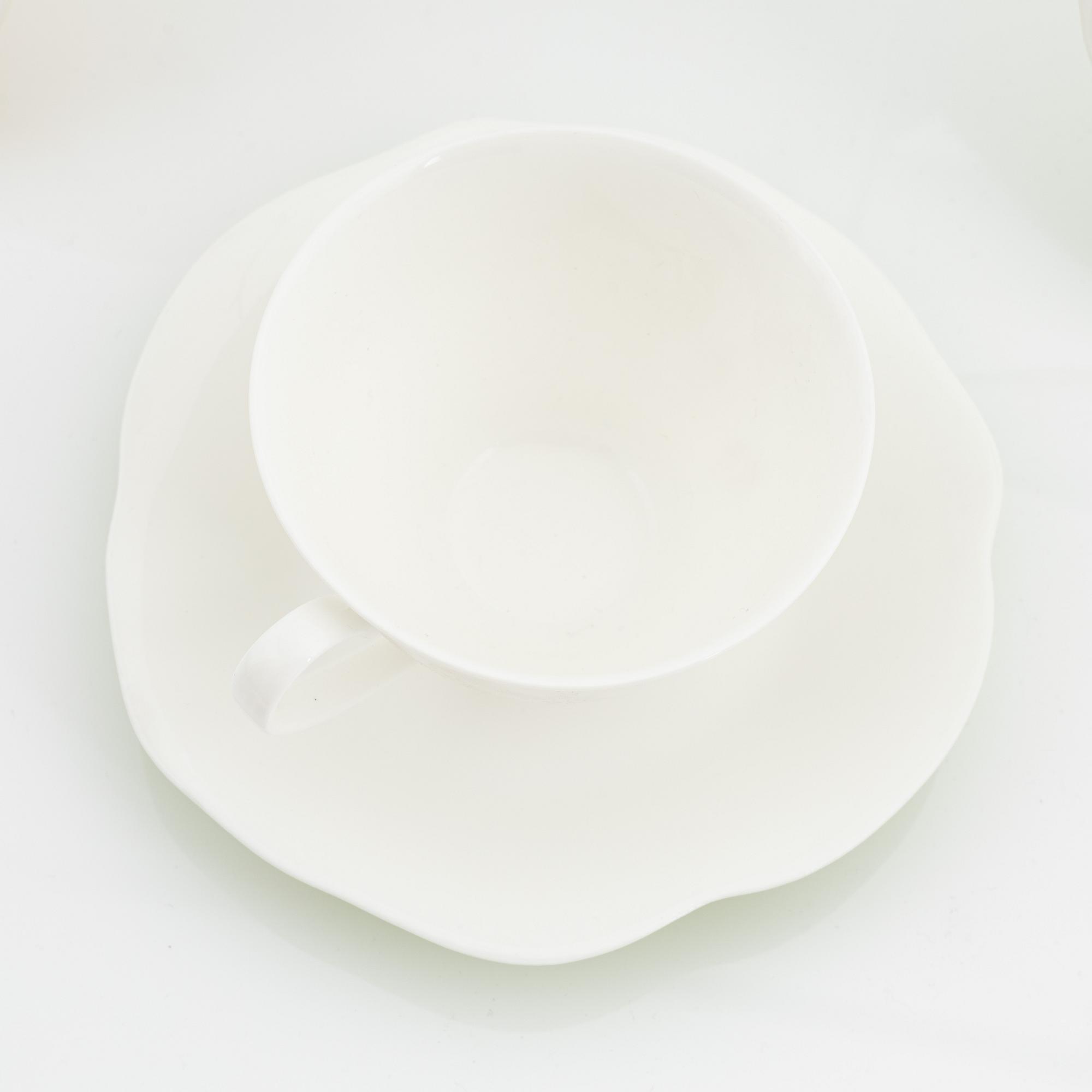 A 98 piece porcelain dinner service, 'Mira Colore', Villeroy & Boch.