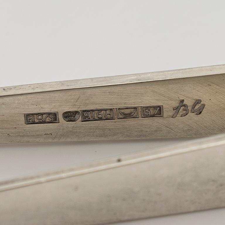 Bertel Gardberg, sockerskål, gräddsnäcka och sockertång, silver 925 och 916,  Åbo 1973 och Helsingfors 1960.