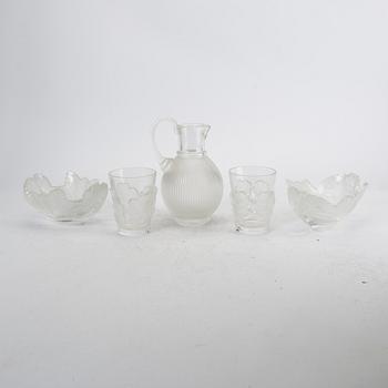 Karaff samt skålar 2 st och glas 2 st Lalique 1900-taletws mitt.