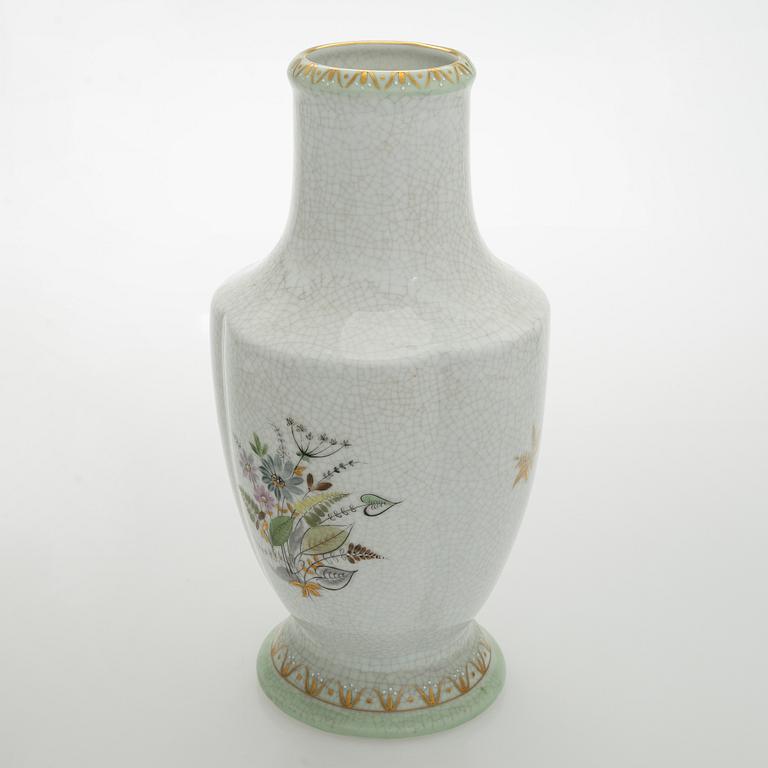 A ceramic vase, Arabia, first half of the 20th century.