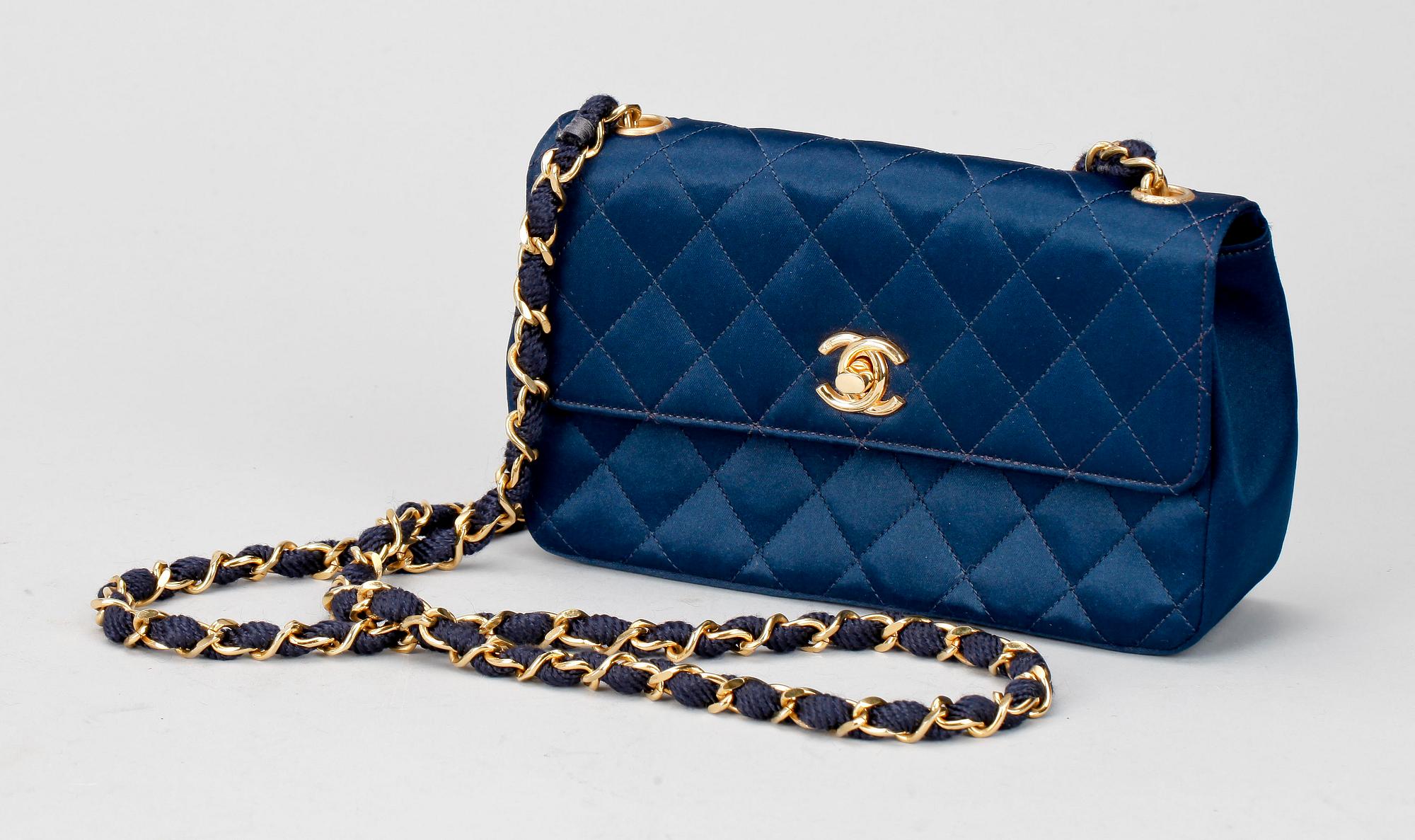 AFTONVÄSKA, Chanel, sent 1900-tal.