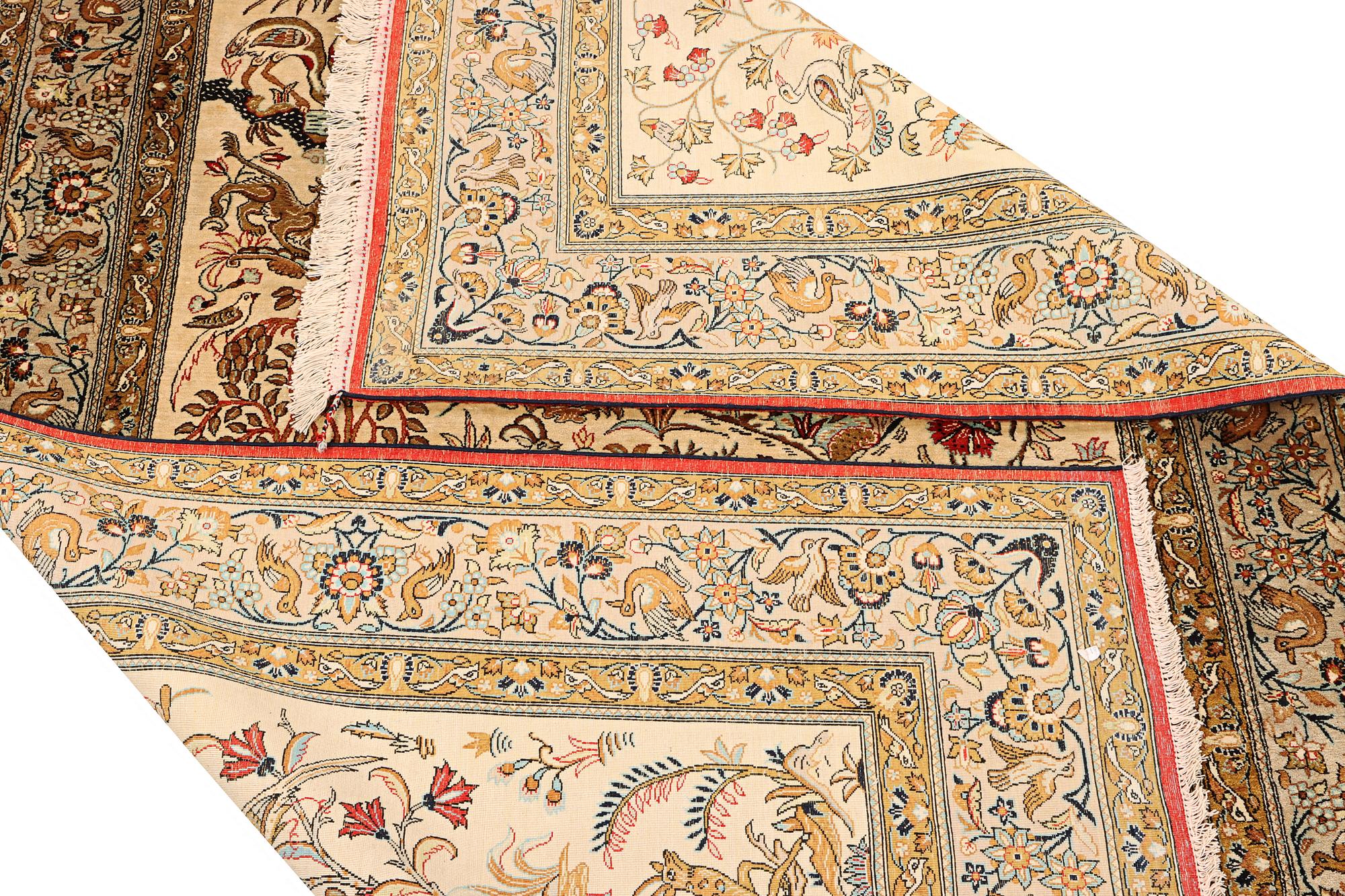 Matta, Ghom, silke, ca 207 x 136 cm.