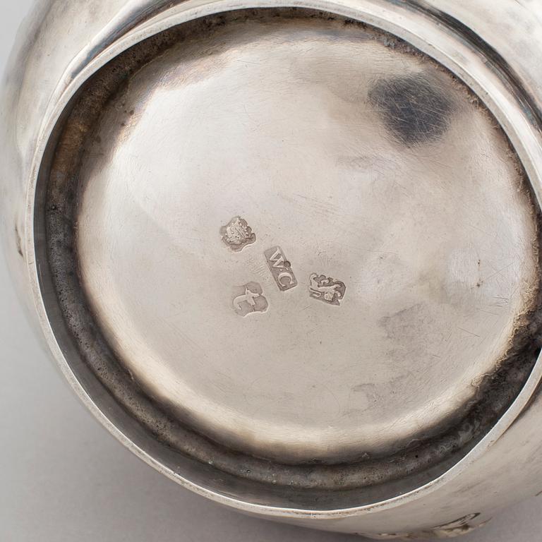 KAFFEKANNA, silver, rokoko, London 1754. Vikt ca 540 gram.