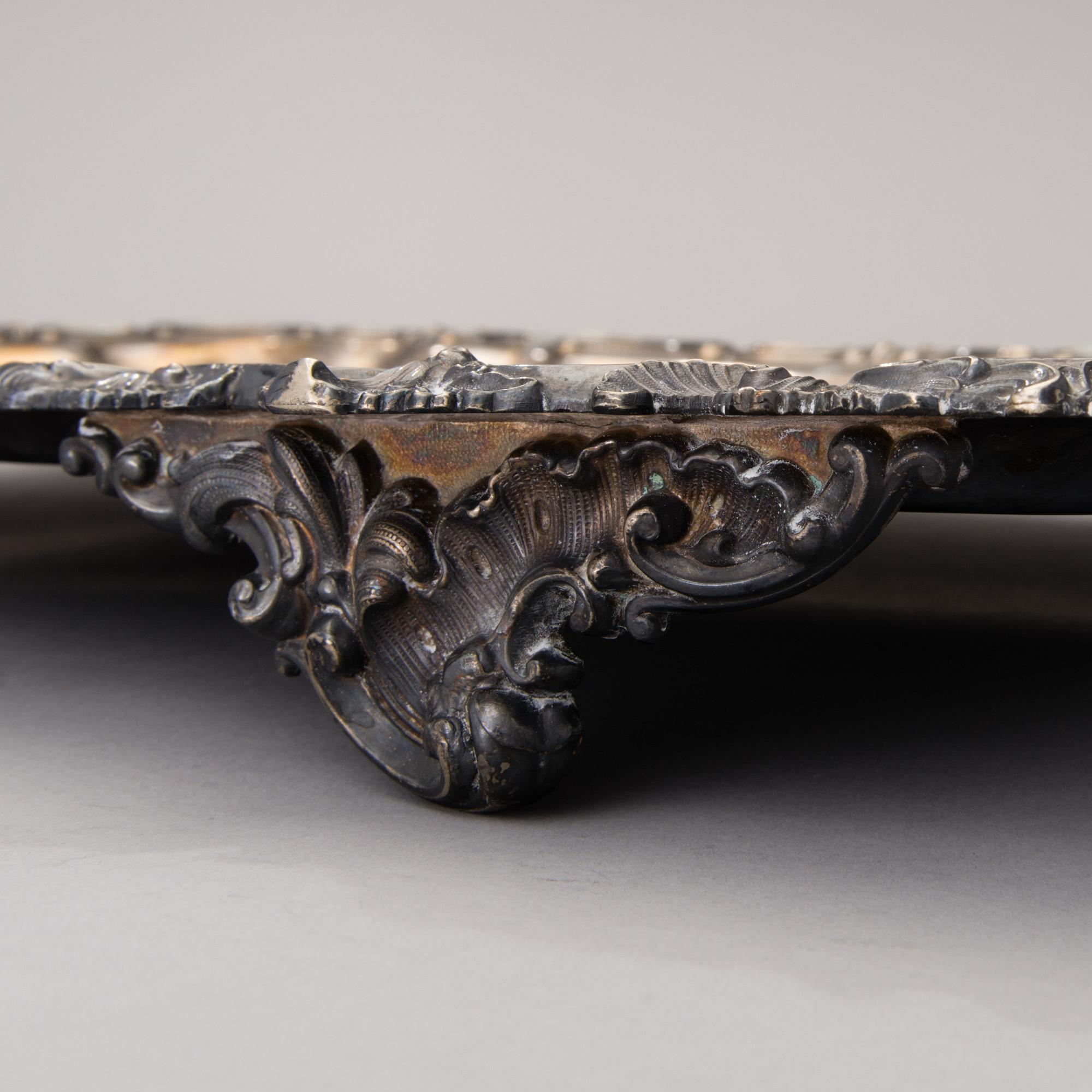 TRAY, electroplated silver, Barkers Brothers, Birmingham, last quarter of the 19th century.