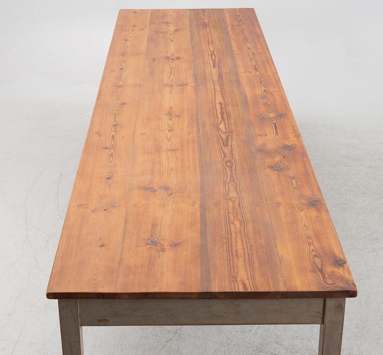 Table, first half of the 20th century.