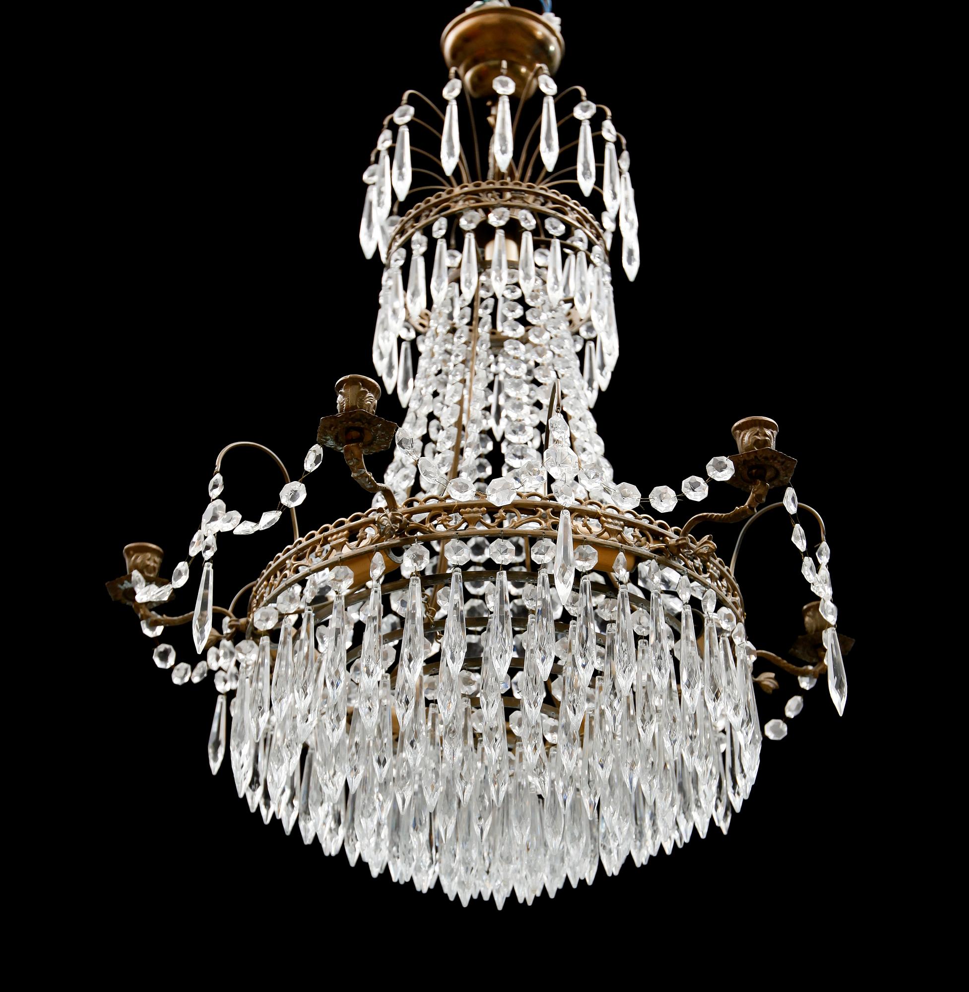 LJUSKRONA, empirestil, 1900-talets mitt. Höjd ca 60 cm.