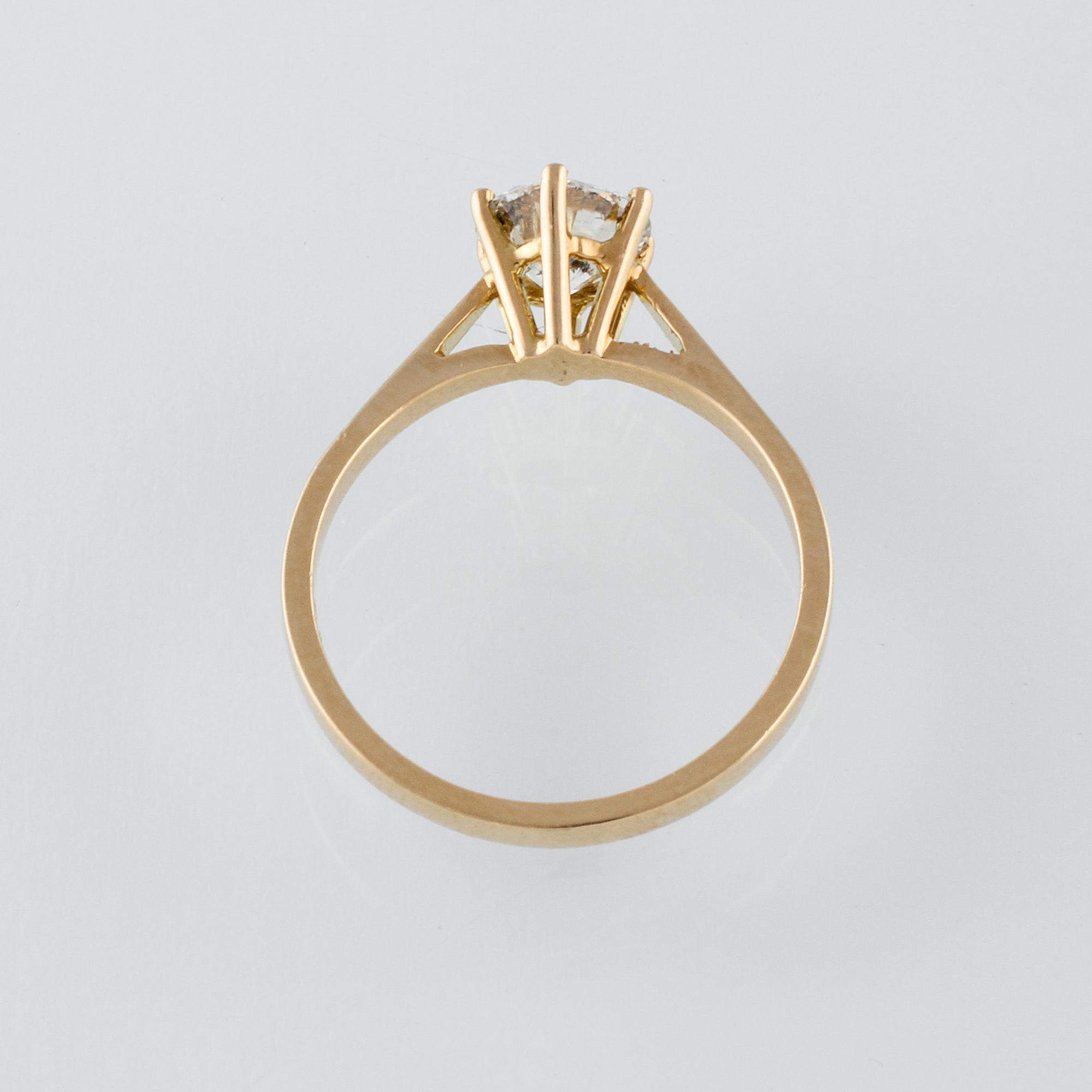 RING, 18K guld med briljantslipad diamant 1.03 ct. Vikt 2,9 gram.