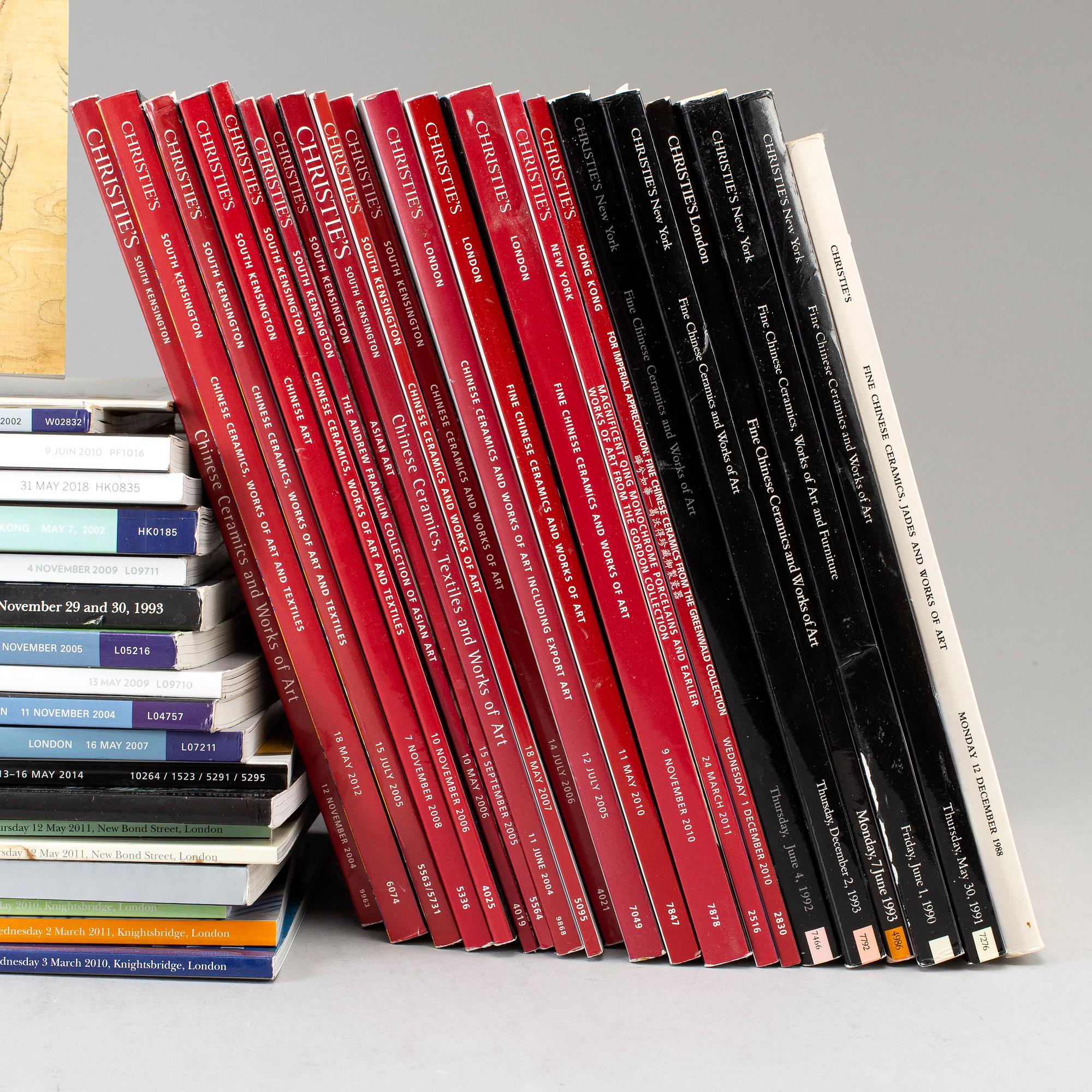 AUKTIONSKATALOGER, 40 st. Sothebys, Christies, Bonhams. Orientaliskt/Kinesiskt porslin, keramik och konsthantverk.