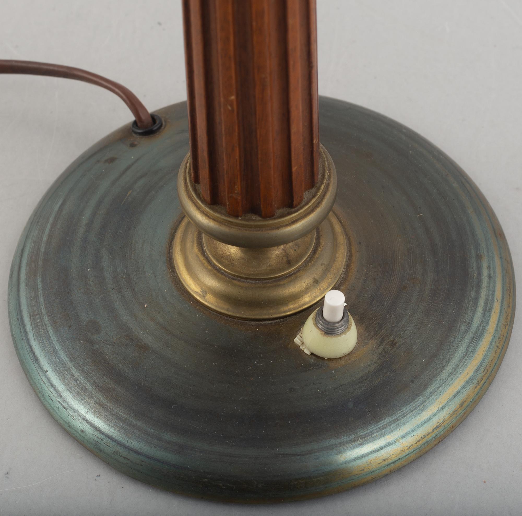 Erik Tidstrand, or Bertil Brisborg, table lamp, model "30246", Nordiska Kompaniet 1940s.
