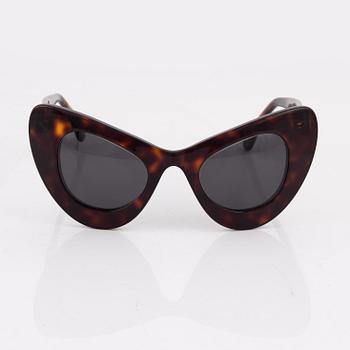 Illesteva, a pair of tortoise "Zac posen x Illesteva" sunglasses.