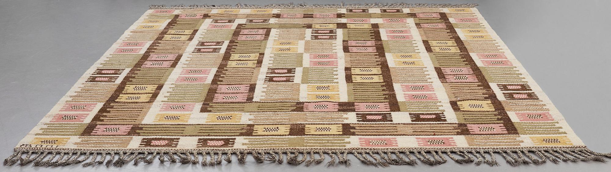 Märta Måås-Fjetterström, MATTO, "Nyponblomman", flat weave, ca 269,5 x 199,5 cm, signed AB MMF.