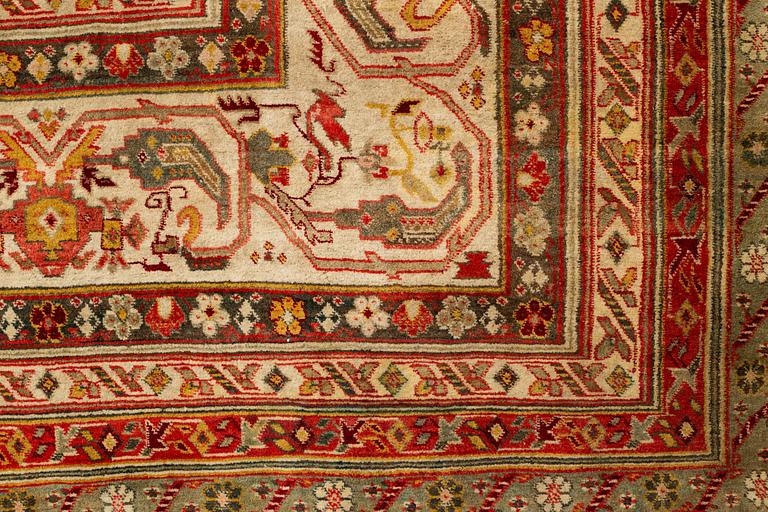 Matta, antik Indisk, sannolikt Agra, ca 467,5-474 x 369,5-374 cm.
